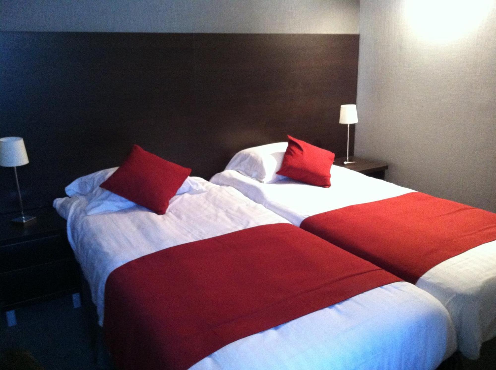 Logis - Hotel Du Nord Et Restaurant La Table D'Elisa กงเปียญ ภายนอก รูปภาพ
