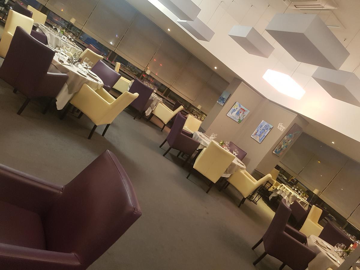 Logis - Hotel Du Nord Et Restaurant La Table D'Elisa กงเปียญ ภายนอก รูปภาพ