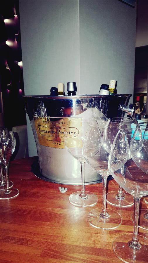Logis - Hotel Du Nord Et Restaurant La Table D'Elisa กงเปียญ ภายนอก รูปภาพ
